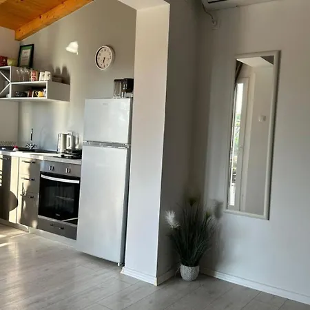 Apartment Ivana - Free Parking And 100m From The Trpanj