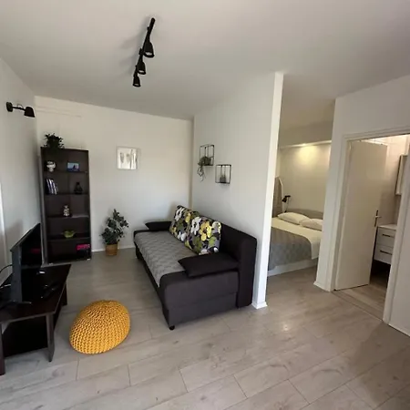 Apartment Ivana - Free Parking And 100m From The Trpanj